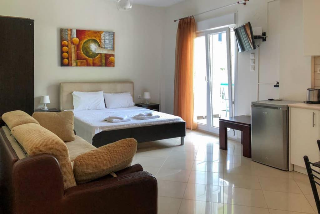 Cozy Studio Near The Beach 1Stfloor Nea Iraklitsa Extérieur photo